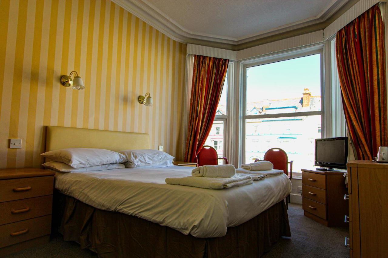 New Loretta Hotel Лландидно Экстерьер фото